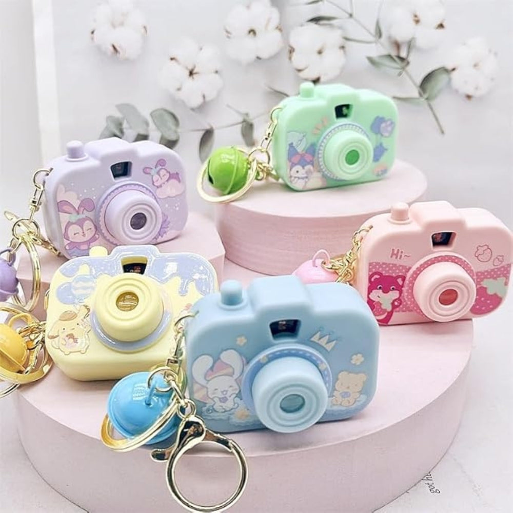 Cute Camera Keychain with Light Effect (Pack of 1)