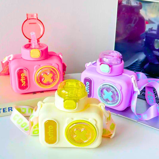 Cute Camera Shape Water Bottle - 600ml BPA-Free Plastic Bottle with Straw (Pack Of 1)