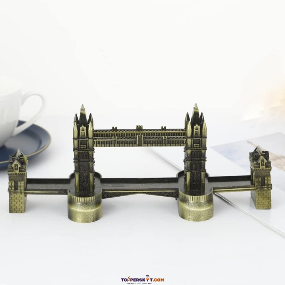 World Famous Metal London Tower Bridge Statue (Pack of 1)